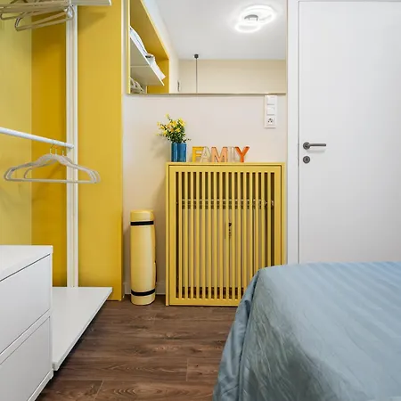 Nestio Premium Designer - 1br & 2br Gems Apartman